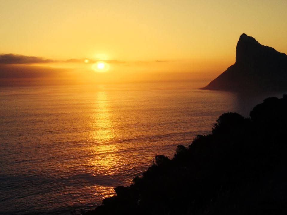 Cliffs and coastal drive near Cape Peninsula